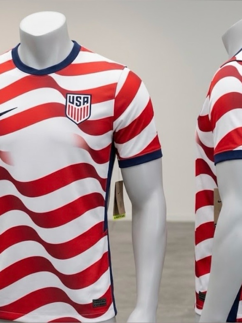 Nike Red & White Wavy-Stripe USA Soccer Jersey XXL